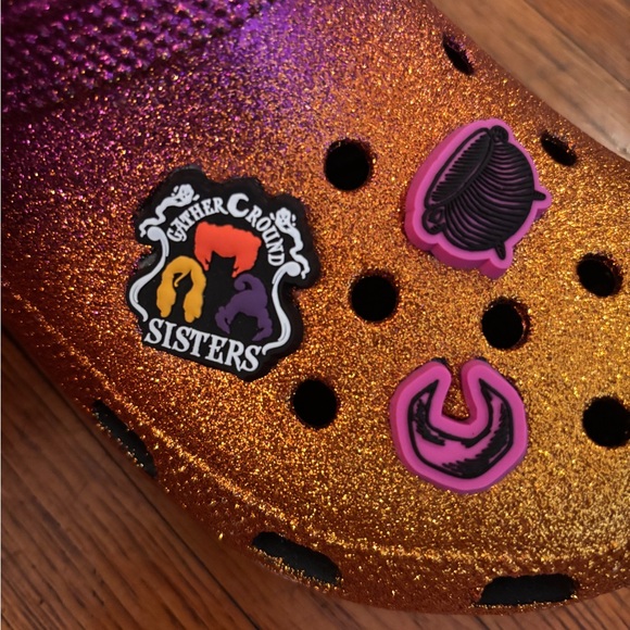 Hocus Pocus Crocs -Size 11 W, 9 M - Picture 6 of 9